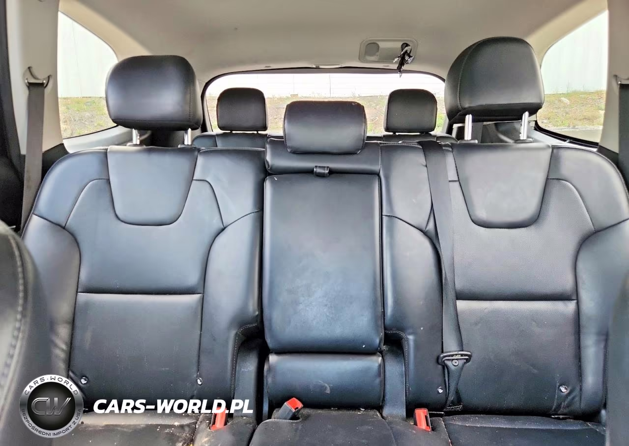 2020 Kia Telluride S VIN:5XYP6DHC1LG016919 - 10