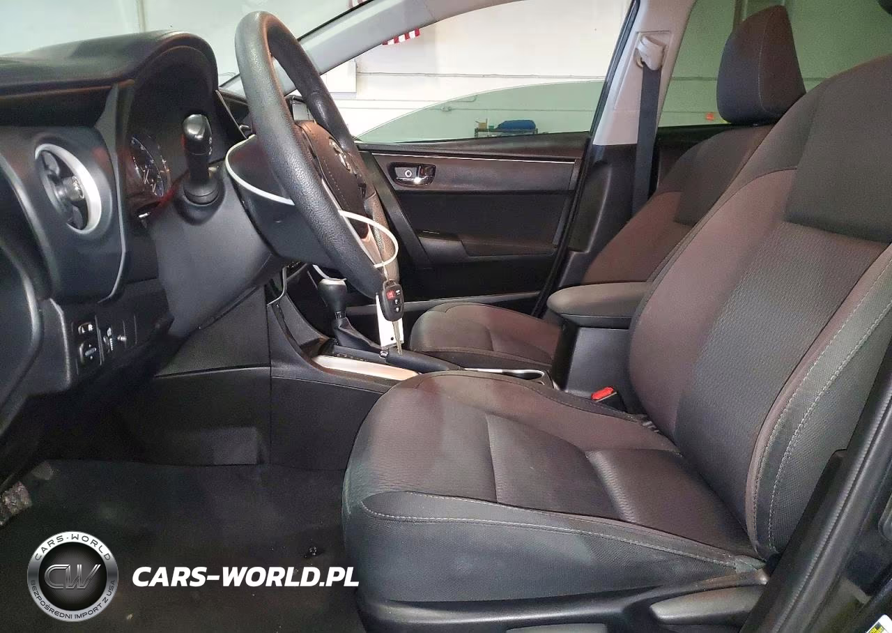 2017 Toyota Corolla Le VIN:5YFBURHE8HP712131 - 7