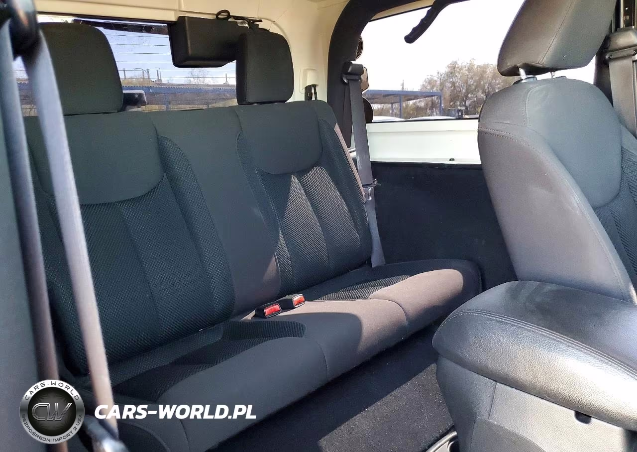 2017 Jeep Wrangler Sport VIN:1C4AJWAG4HL640044 - 11
