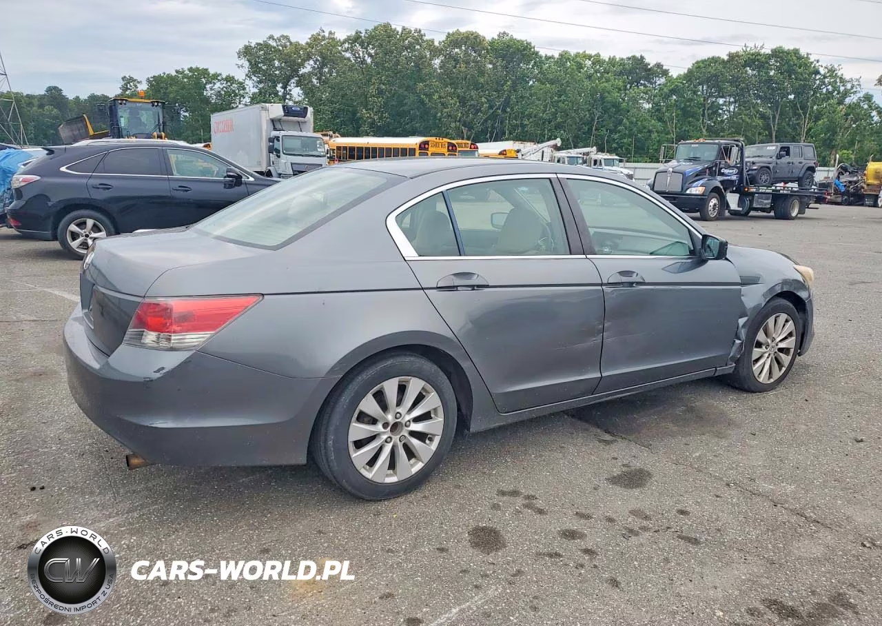 2008 Honda Accord Lx VIN:JHMCP26348C023845 - 3