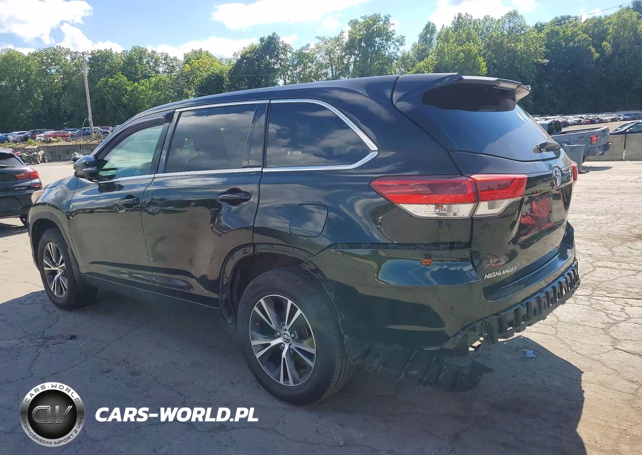 2019 Toyota Highlander Le VIN:5TDBZRFH8KS723031 - 2