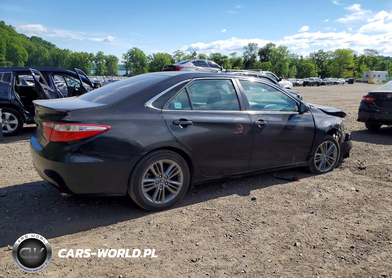 2017 Toyota Camry Se VIN:4T1BF1FK9HU353763 - 3