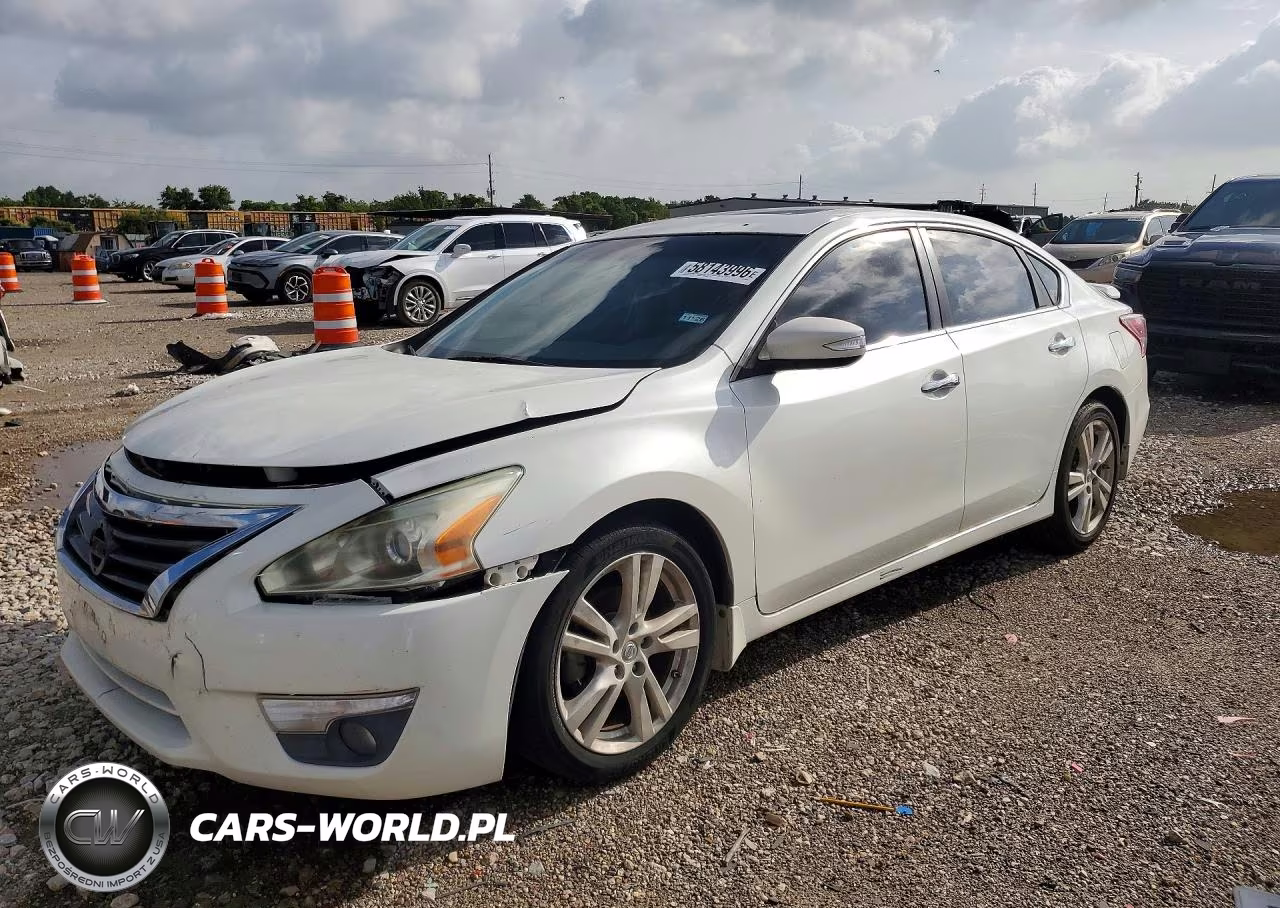 2013 Nissan Altima 3.5 S – zdjęcie 1 z 12