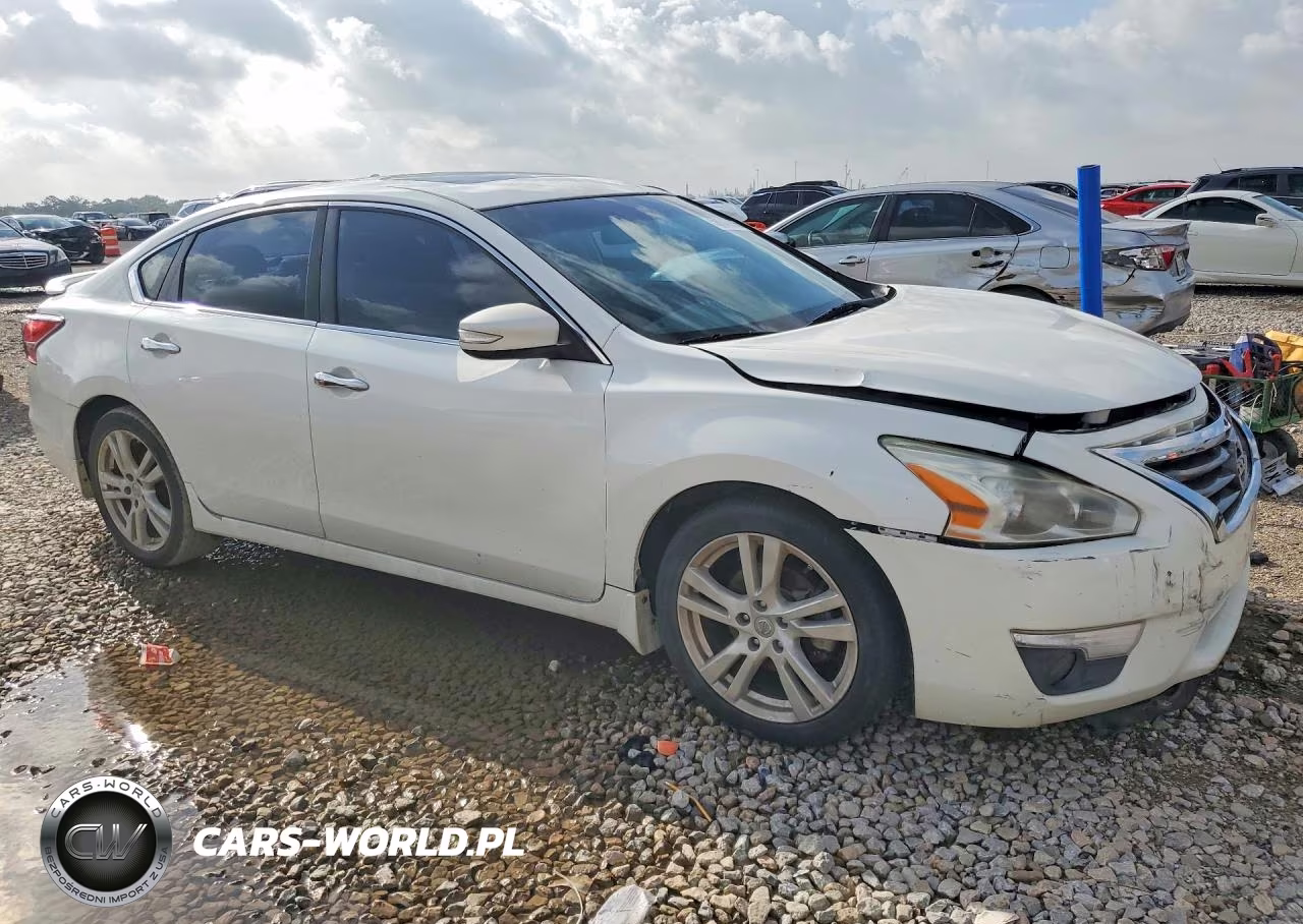 2013 Nissan Altima 3.5 S VIN:1N4BL3AP2DN541644 - 4