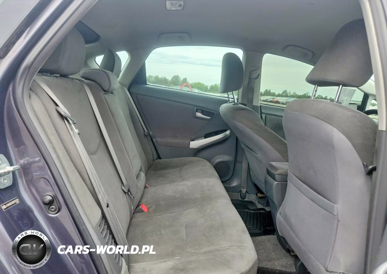 2011 Toyota Prius Two VIN:JTDKN3DU8B0282058 - 10