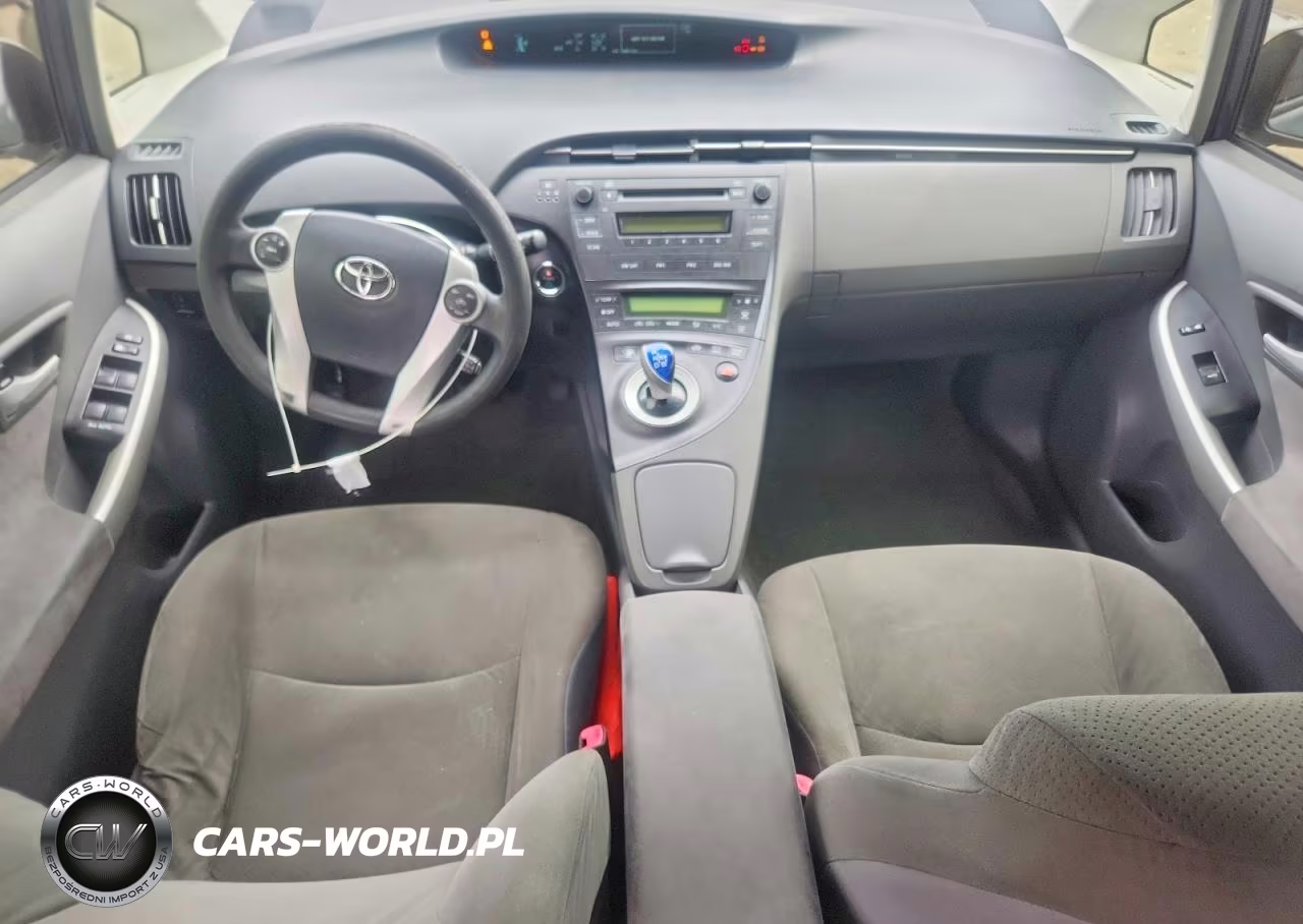 2011 Toyota Prius Two VIN:JTDKN3DU8B0282058 - 8