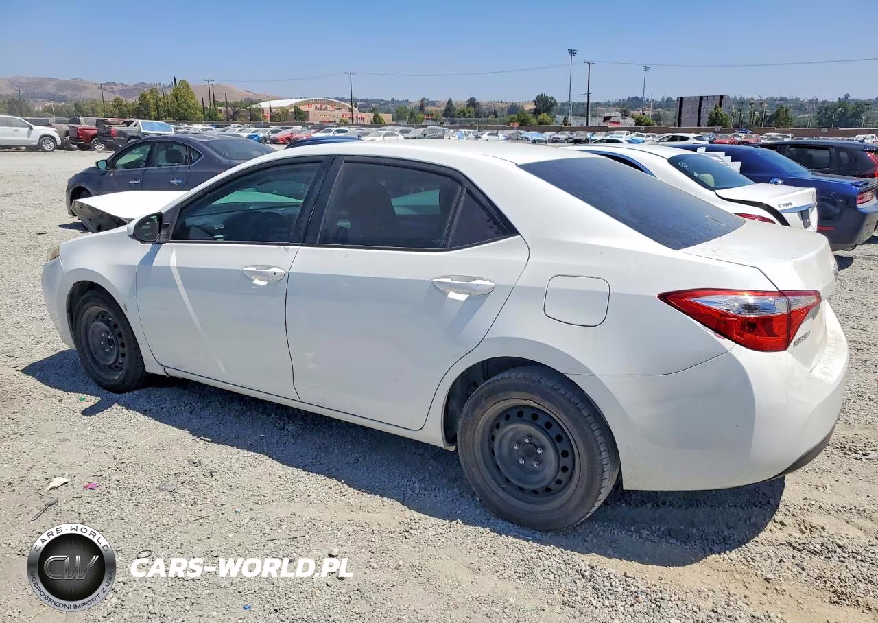 2015 Toyota Corolla Le VIN:5YFBURHE9FP286012 - 2