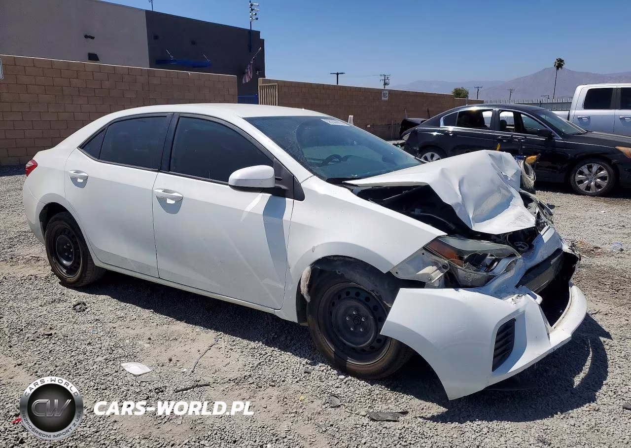 2015 Toyota Corolla Le VIN:5YFBURHE9FP286012 - 4