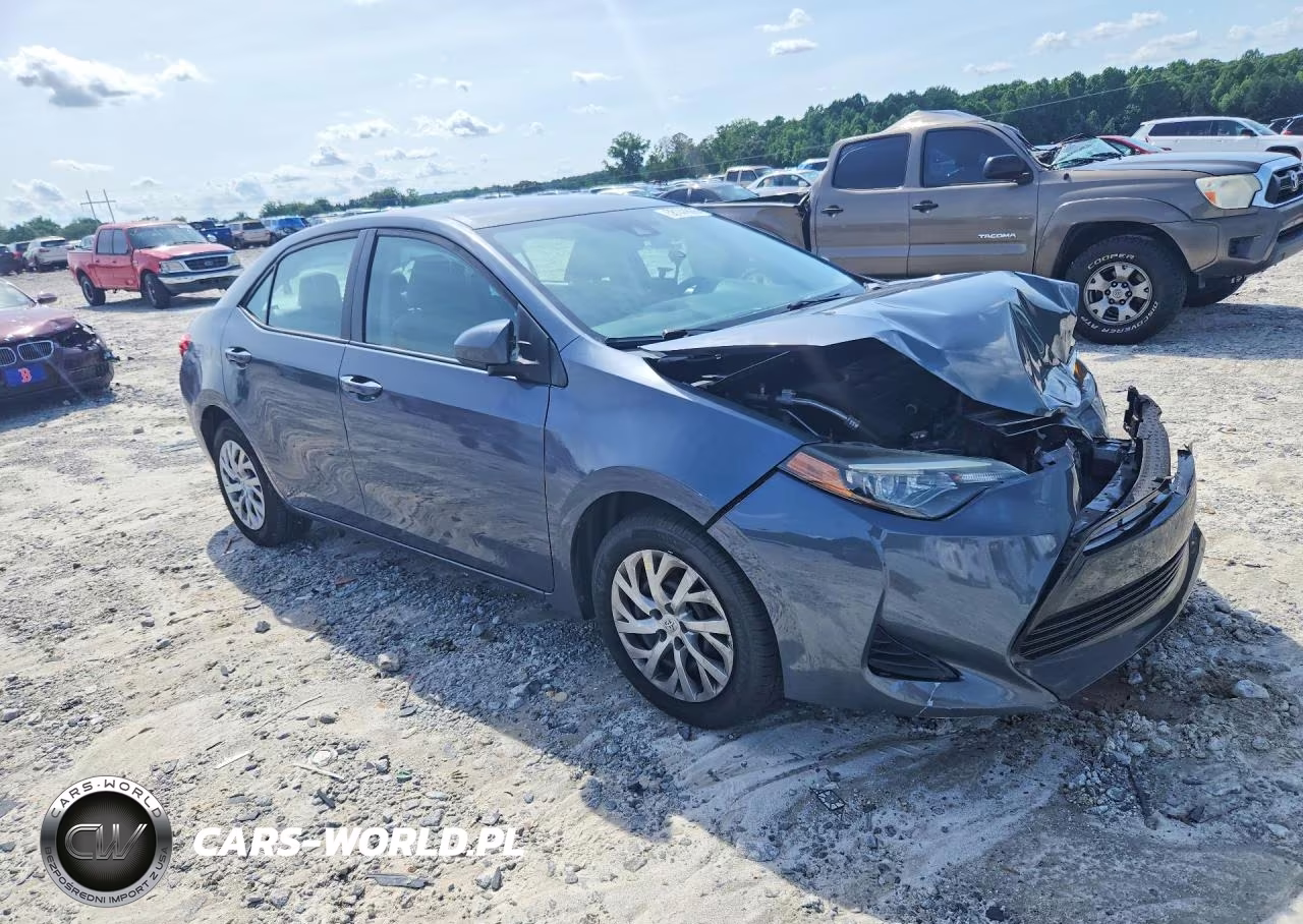 2019 Toyota Corolla Le VIN:5YFBURHE1KP935344 - 4