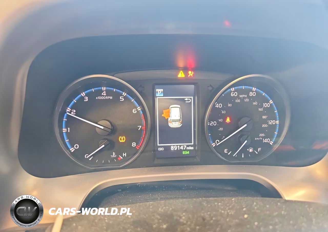 2018 Toyota Rav4 Xle VIN:JTMRFREV4JJ254336 - 9