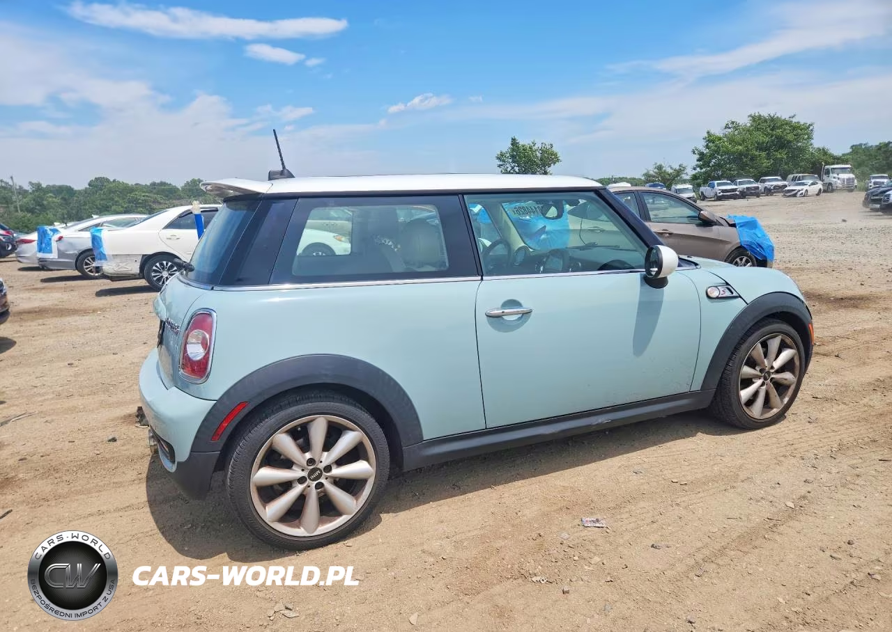 2012 Mini Cooper S VIN:WMWSV3C55CT385221 - 3