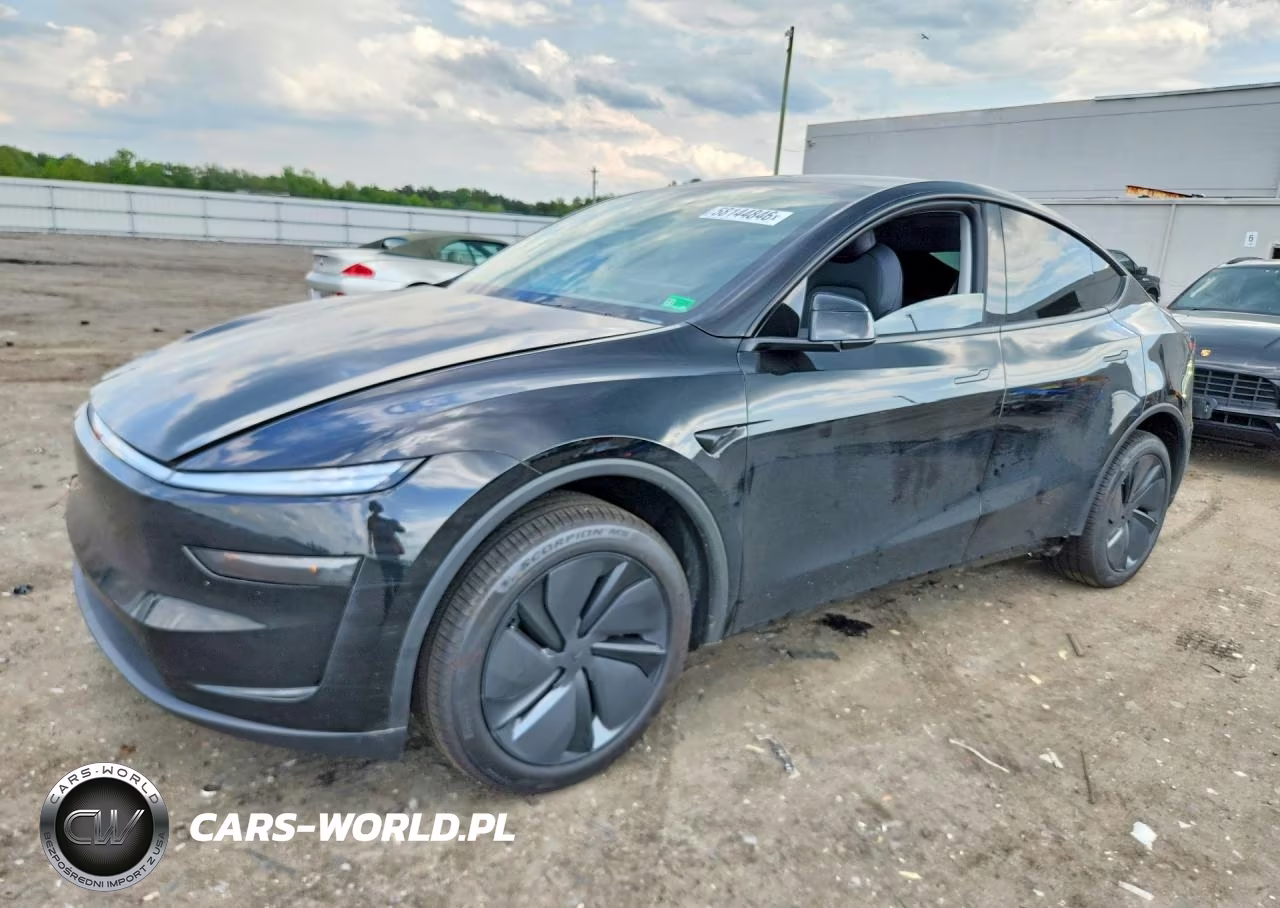 2026 Tesla Model Y – zdjęcie 1 z 12