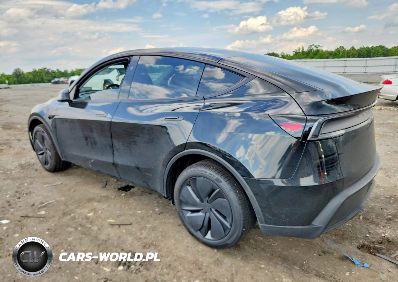 2026 Tesla Model Y VIN:7SAYGDEE9TA584723 - 2