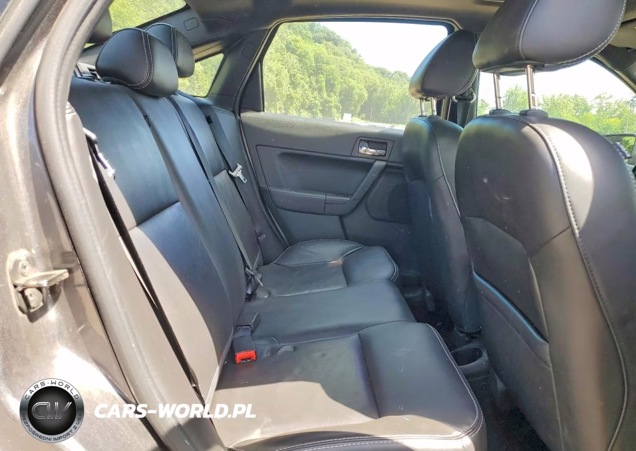 2010 Ford Focus Sel VIN:1FAHP3HN4AW275570 - 10