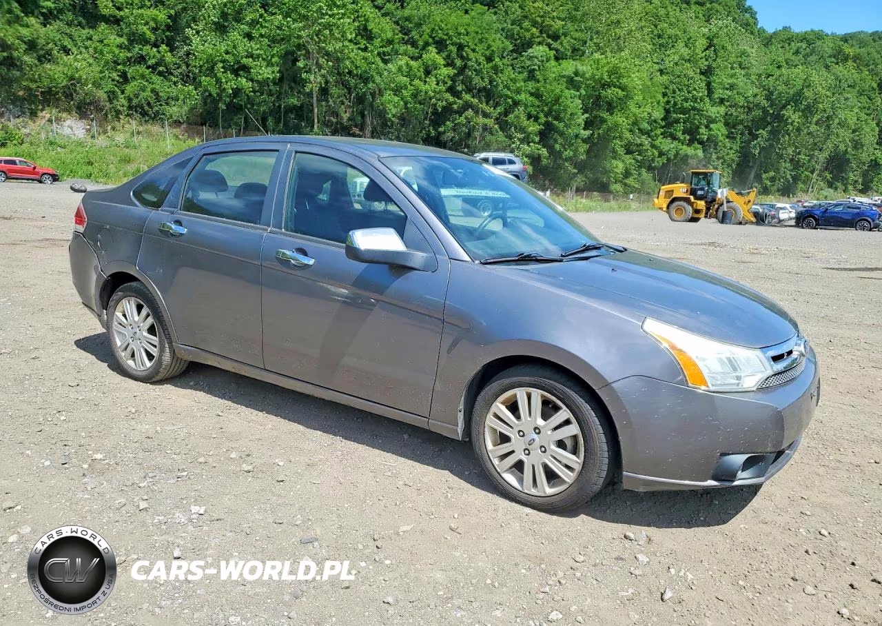 2010 Ford Focus Sel VIN:1FAHP3HN4AW275570 - 4