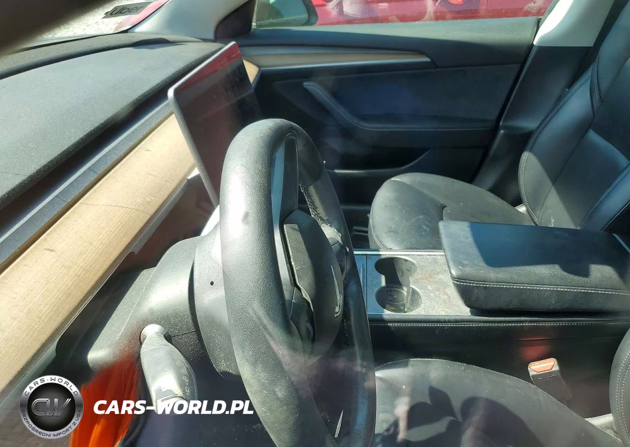 2021 Tesla Model 3 VIN:5YJ3E1EB7MF063179 - 9