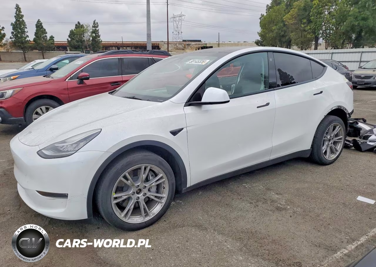 2023 Tesla Model Y – zdjęcie 1 z 13