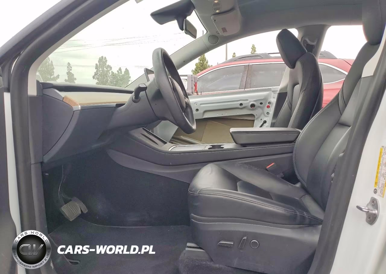 2023 Tesla Model Y VIN:7SAYGDEE0PA039600 - 7