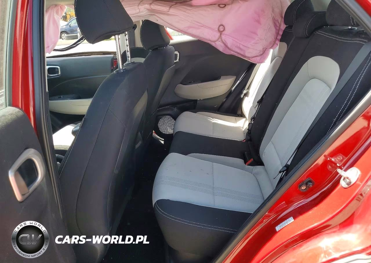 2021 Hyundai Venue Sel VIN:KMHRC8A30MU084711 - 11