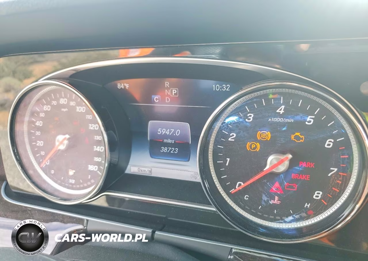 2018 Mercedes-Benz E 400 4Matic VIN:WDD1K6GB8JF047452 - 9