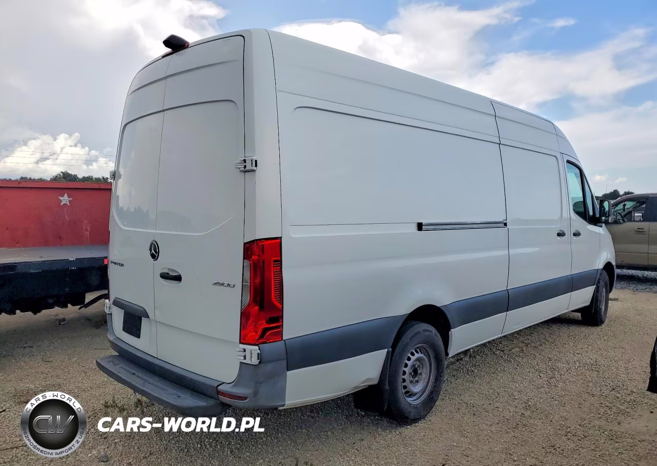 2021 Mercedes-Benz Sprinter 2500 Delivery Van VIN:W1W40CHY5MT052343 - 3