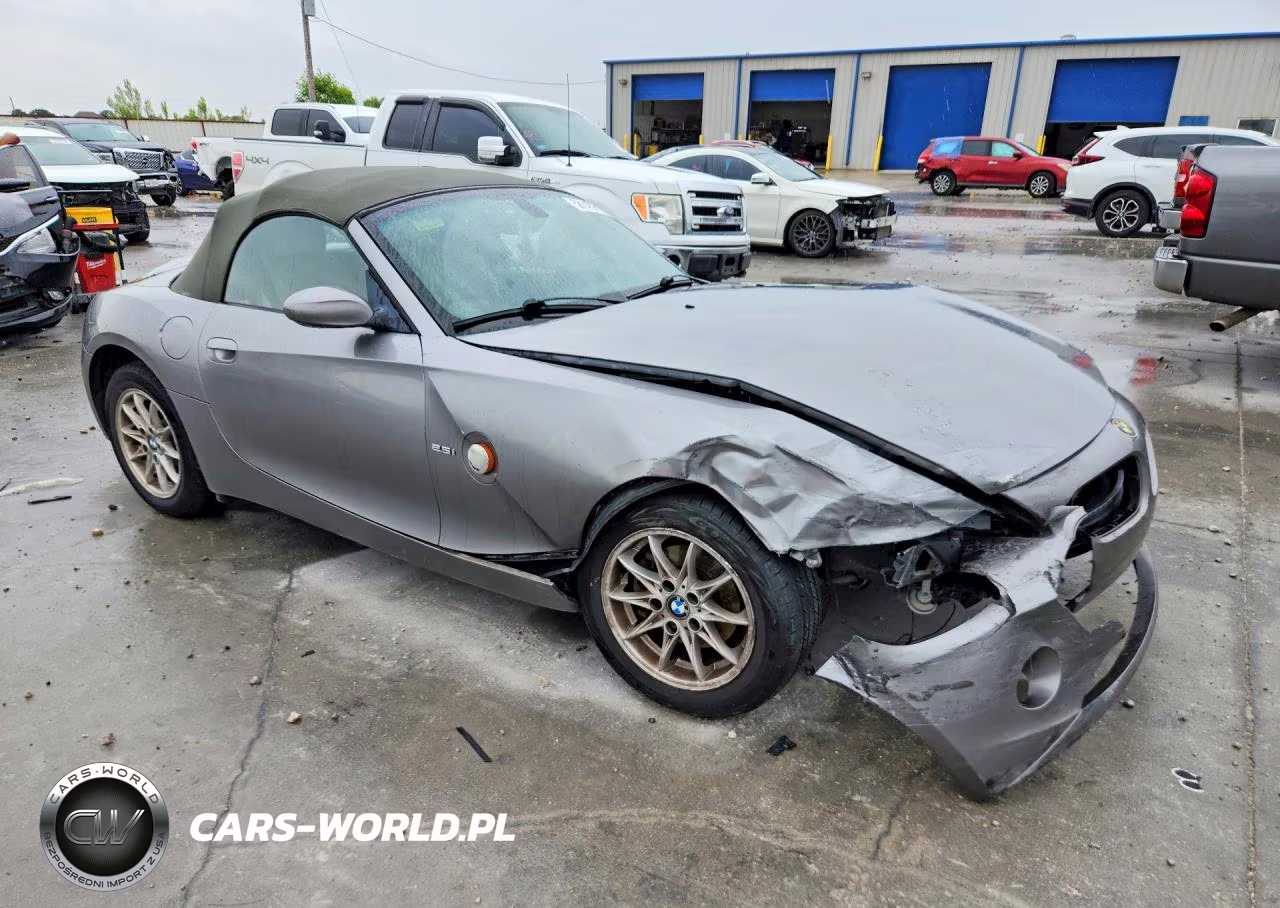 2004 BMW Z4 2.5 VIN:4USBT33554LR68473 - 4