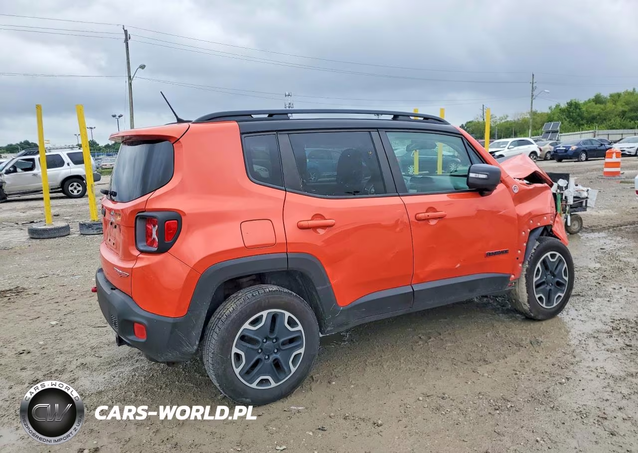 2016 Jeep Renegade Trailhawk VIN:ZACCJBCT8GPD48385 - 3