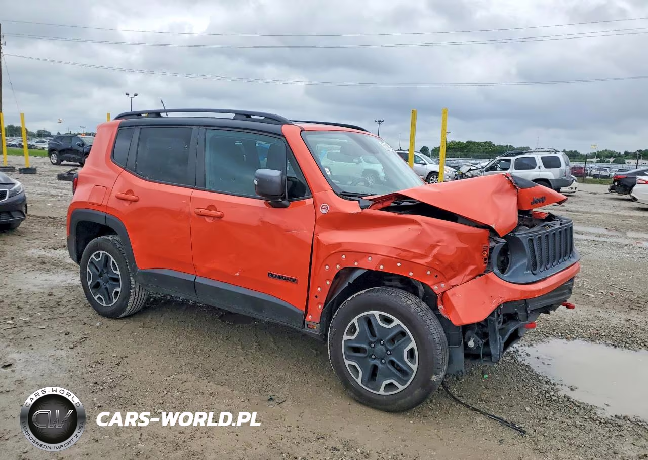 2016 Jeep Renegade Trailhawk VIN:ZACCJBCT8GPD48385 - 4