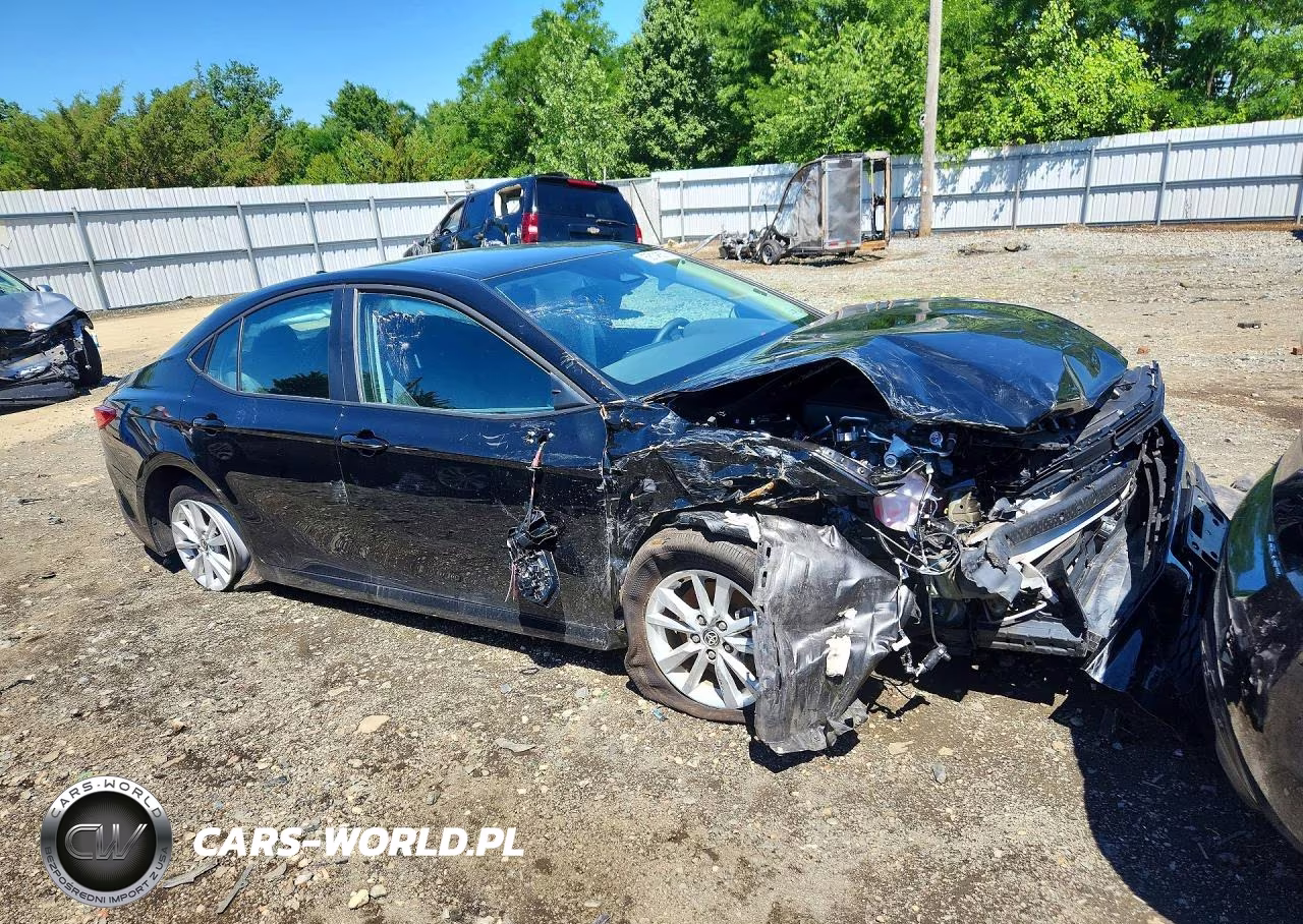 2026 Toyota Camry Le VIN:4T1DAACK8TU260320 - 4