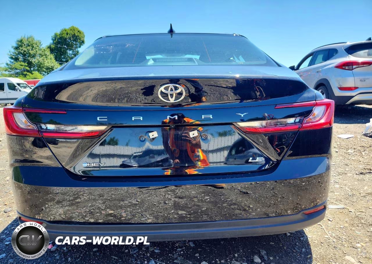 2026 Toyota Camry Le VIN:4T1DAACK8TU260320 - 6