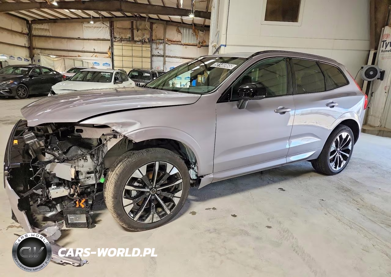 2026 Volvo Xc60 Plus – zdjęcie 1 z 13
