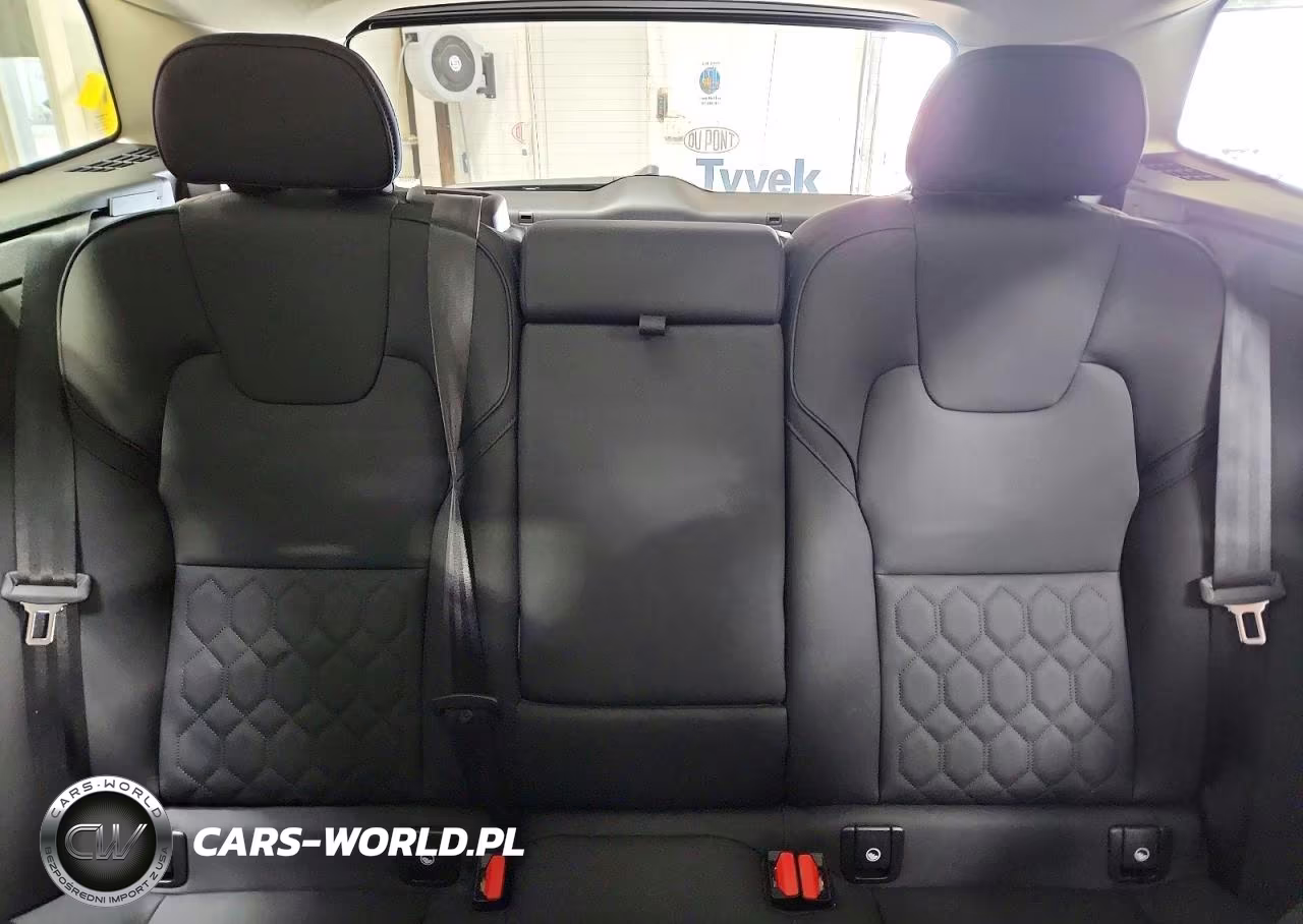 2026 Volvo Xc60 Plus VIN:YV4M12RC3T1422220 - 10