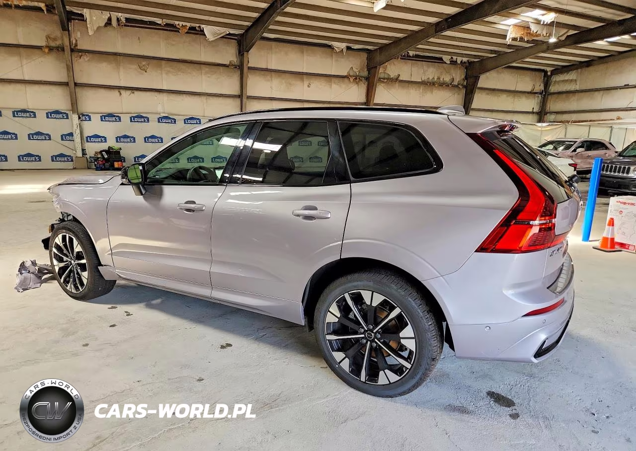 2026 Volvo Xc60 Plus VIN:YV4M12RC3T1422220 - 2