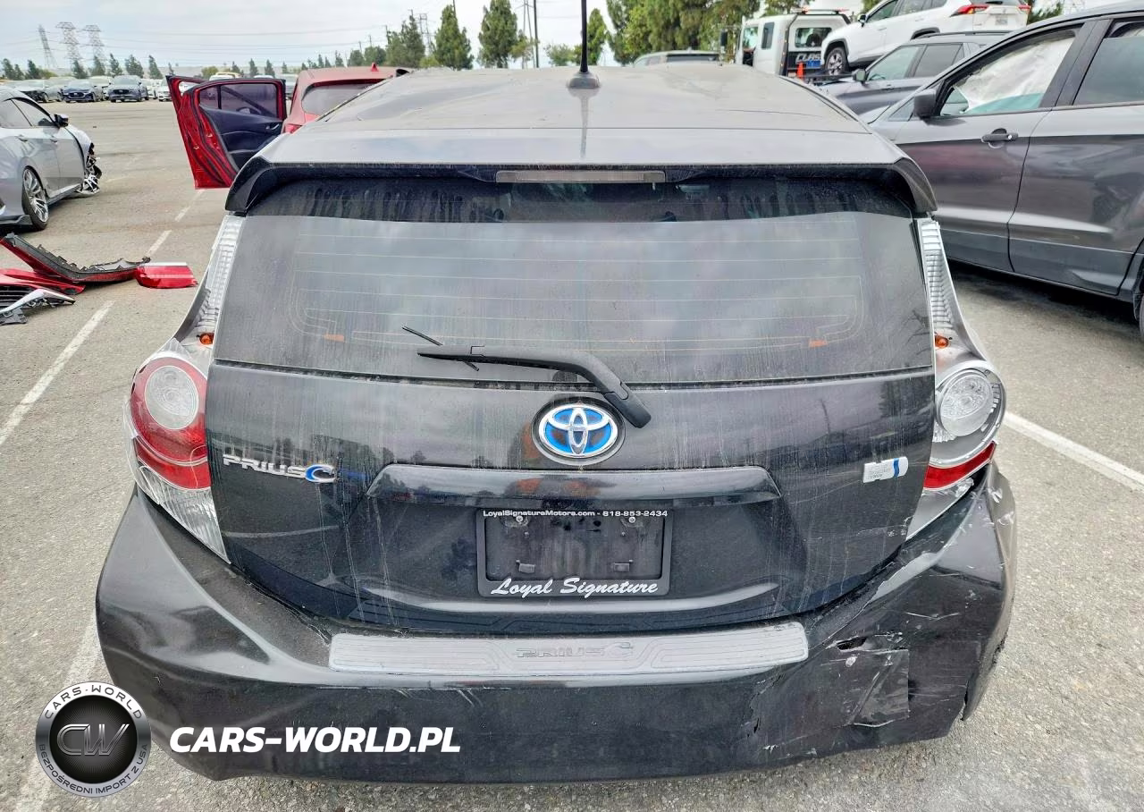 2012 Toyota Prius C Three VIN:JTDKDTB34C1517354 - 6