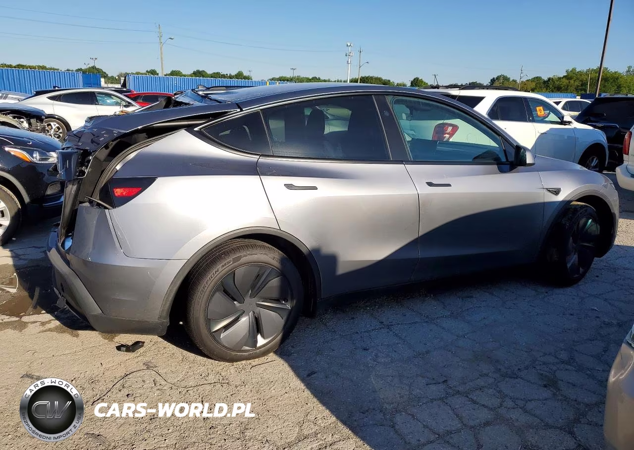 2026 Tesla Model Y VIN:7SAYGDEE8TF569617 - 3