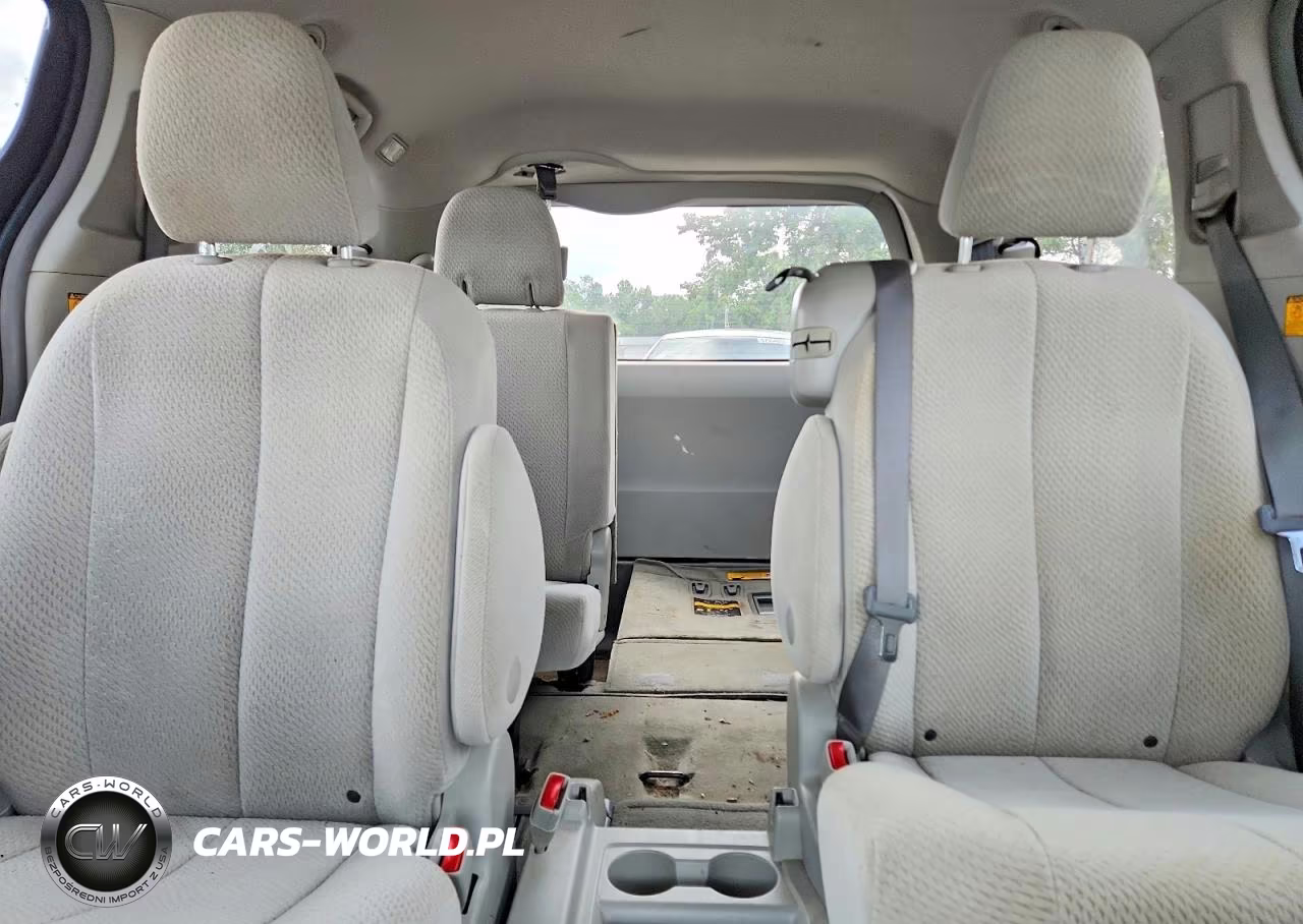 2012 Toyota Sienna Le VIN:5TDKK3DC0CS188366 - 10