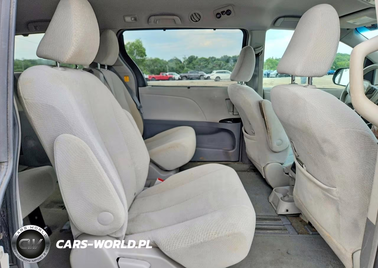 2012 Toyota Sienna Le VIN:5TDKK3DC0CS188366 - 11
