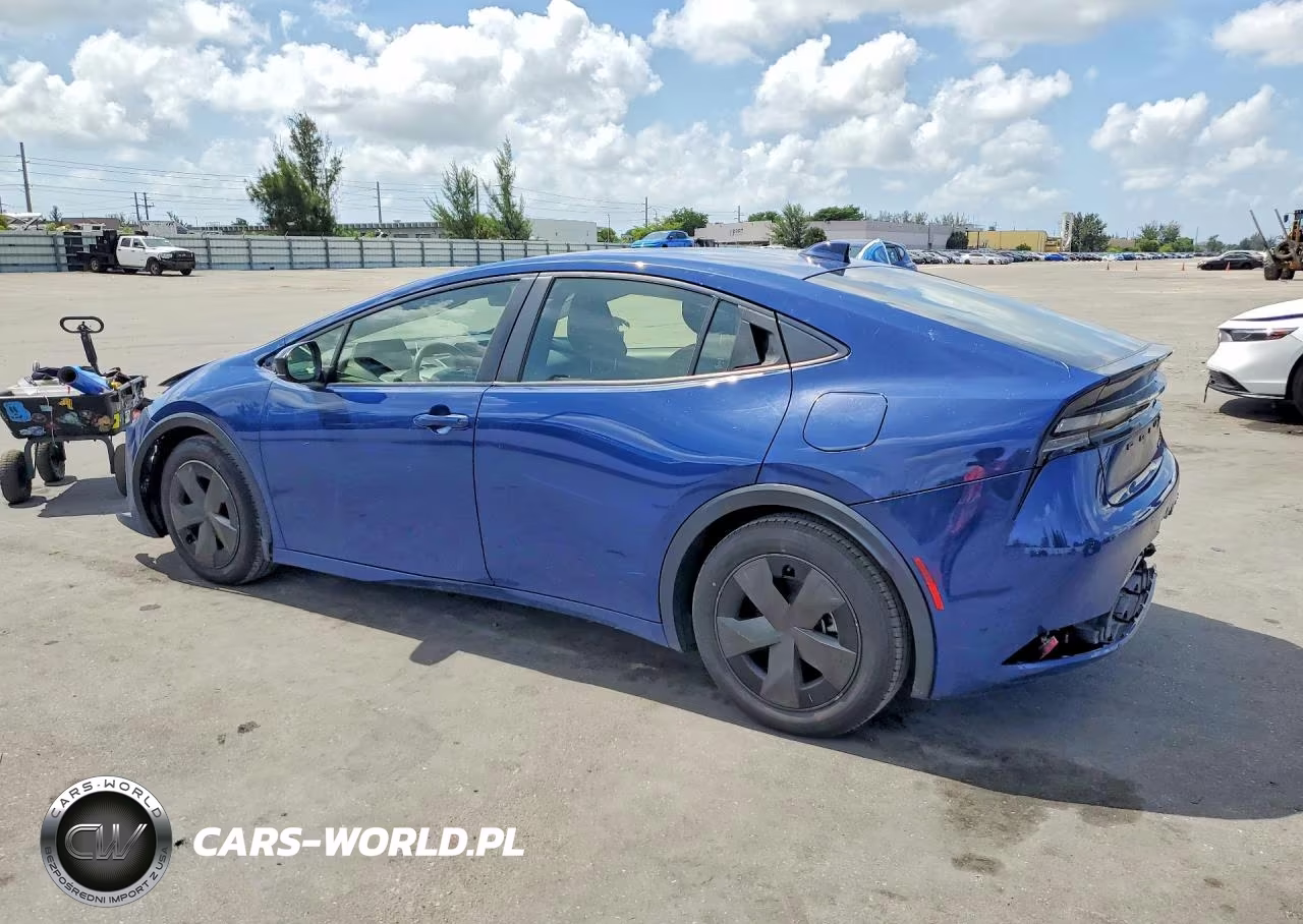 2023 Toyota Prius VIN:JTDACACU6P3008645 - 2