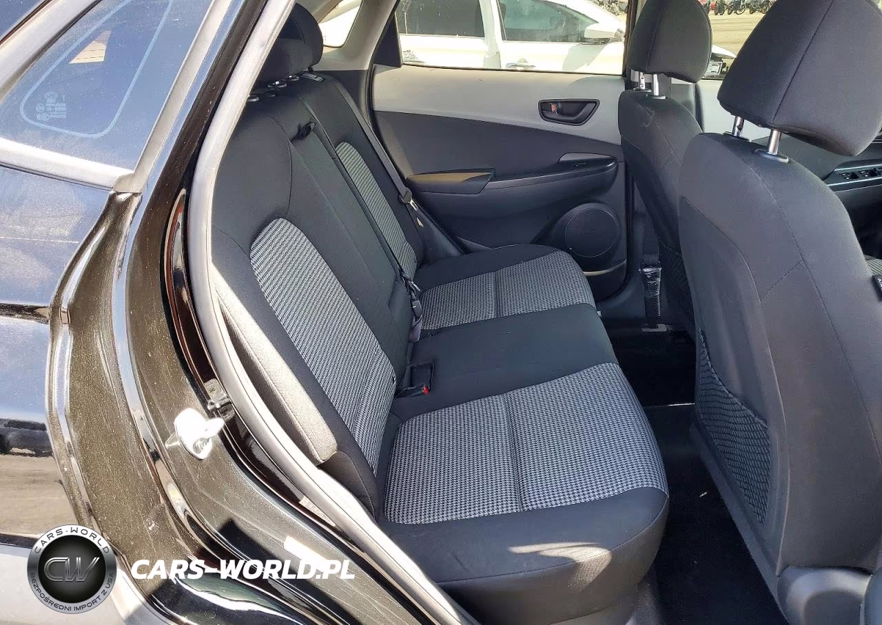 2019 Hyundai Kona Se VIN:KM8K12AA0KU225647 - 11