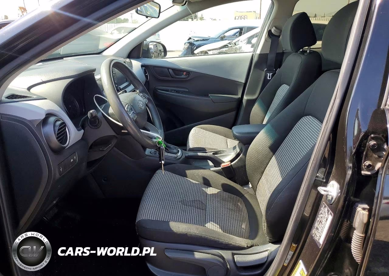 2019 Hyundai Kona Se VIN:KM8K12AA0KU225647 - 7