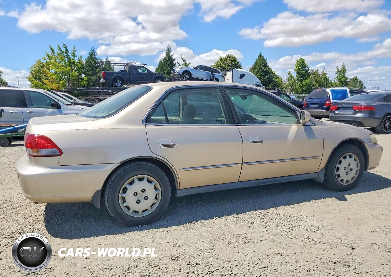 2001 Honda Accord Lx VIN:1HGCG66571A001755 - 3