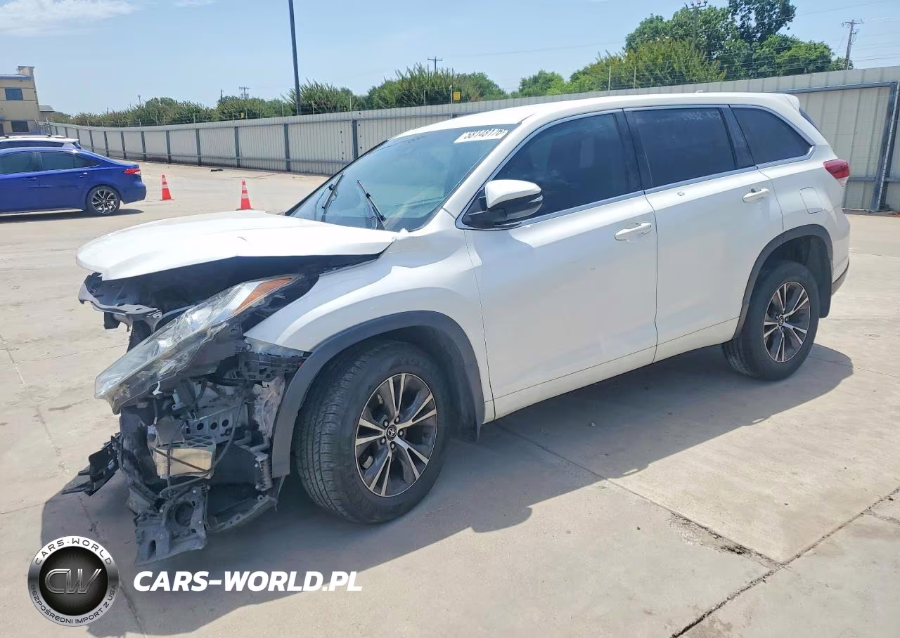 2017 Toyota Highlander Le Plus