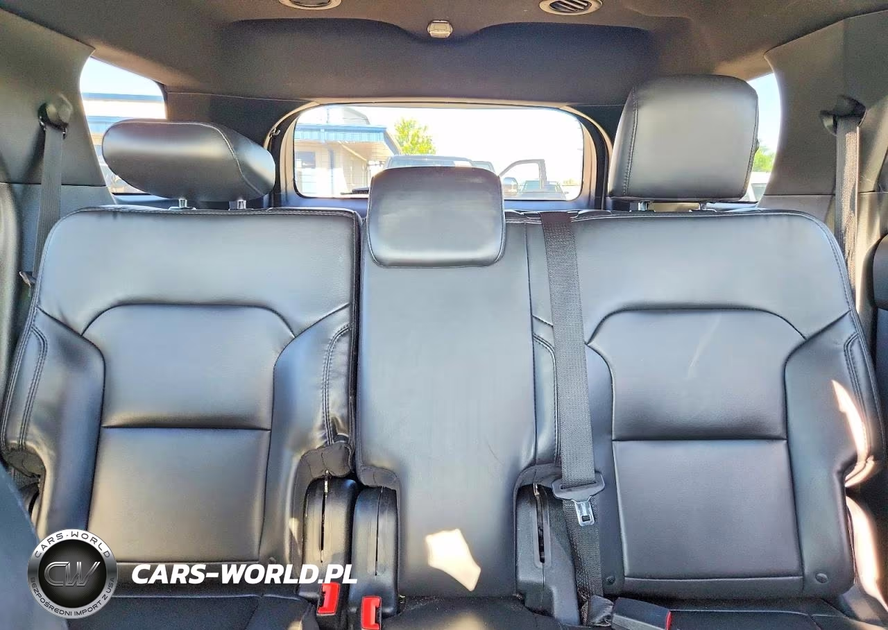 2019 Ford Explorer Xlt VIN:1FM5K8D82KGA48619 - 10
