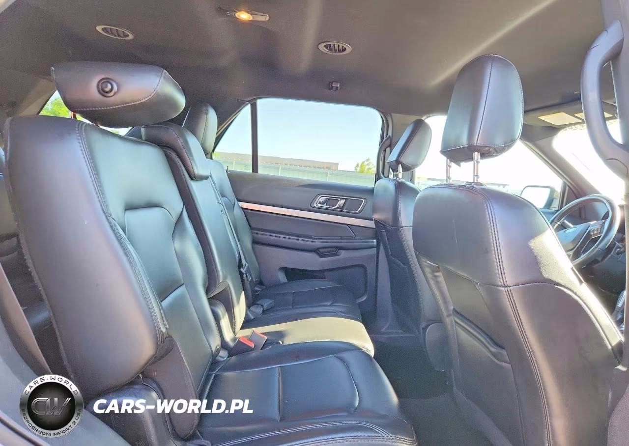2019 Ford Explorer Xlt VIN:1FM5K8D82KGA48619 - 11