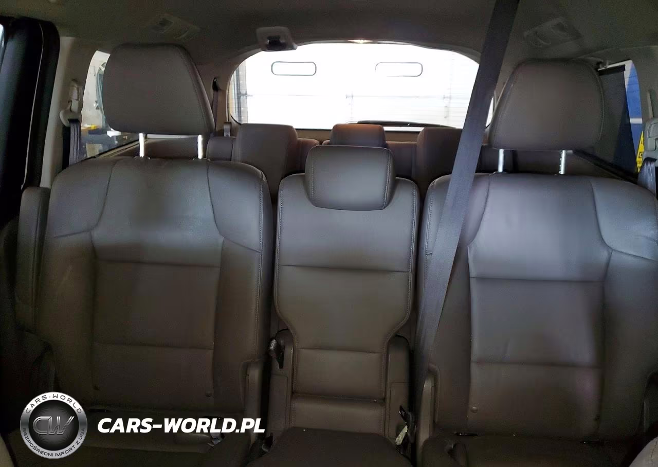 2017 Honda Odyssey Touring VIN:5FNRL5H91HB012394 - 10
