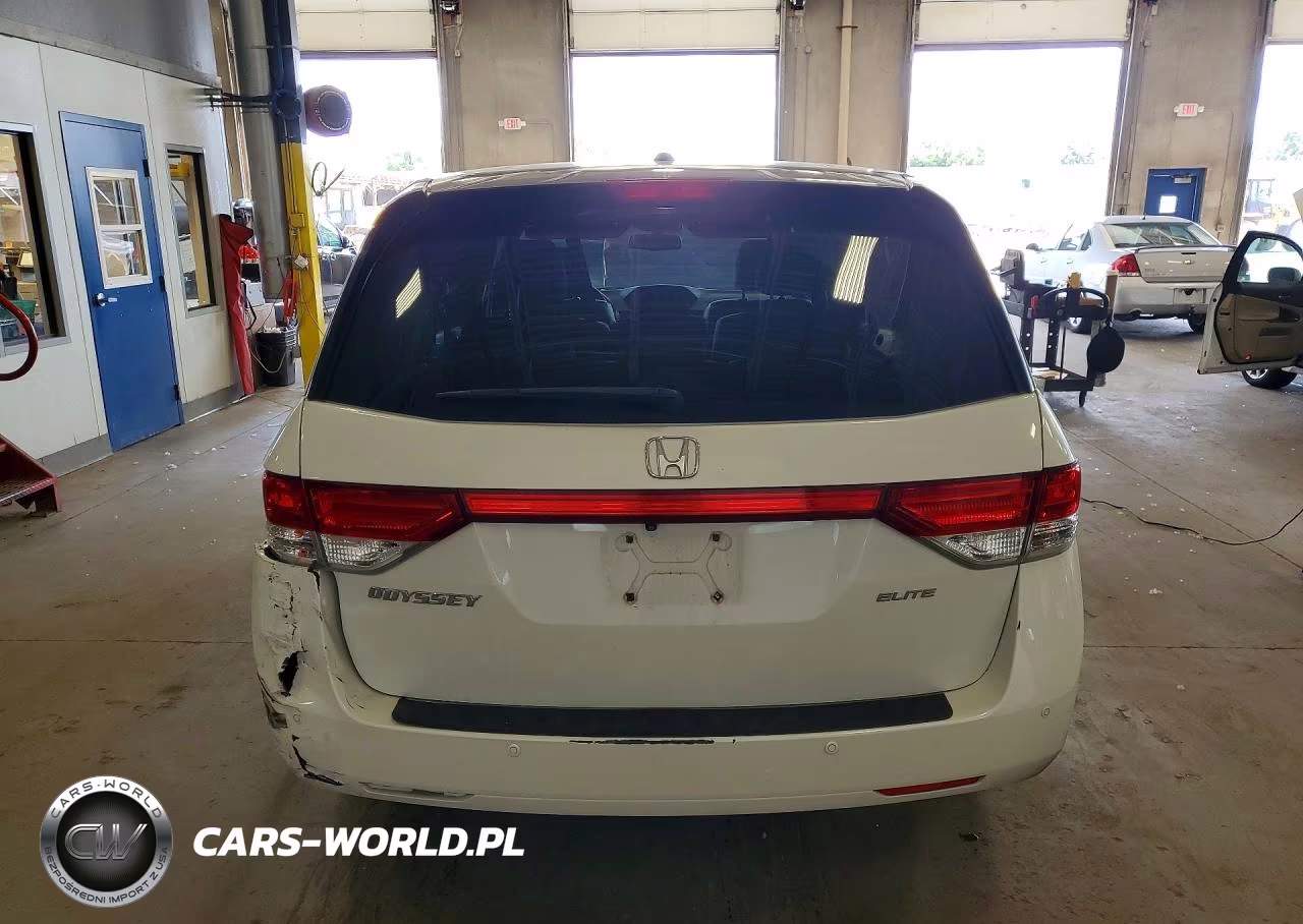 2017 Honda Odyssey Touring VIN:5FNRL5H91HB012394 - 6