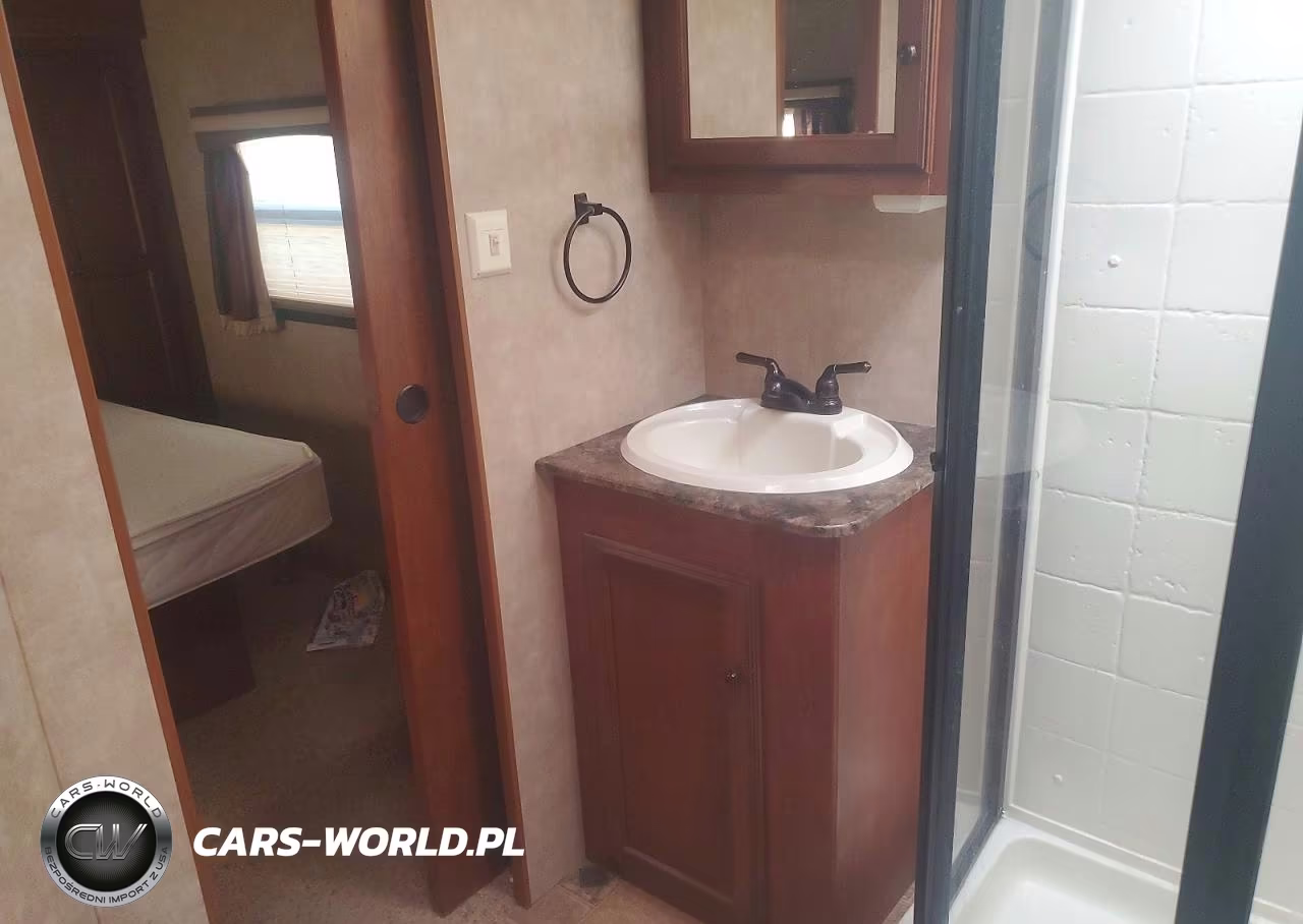 2013 Rave Trl 48Ft VIN:54CBA0S28D1C93458 - 6