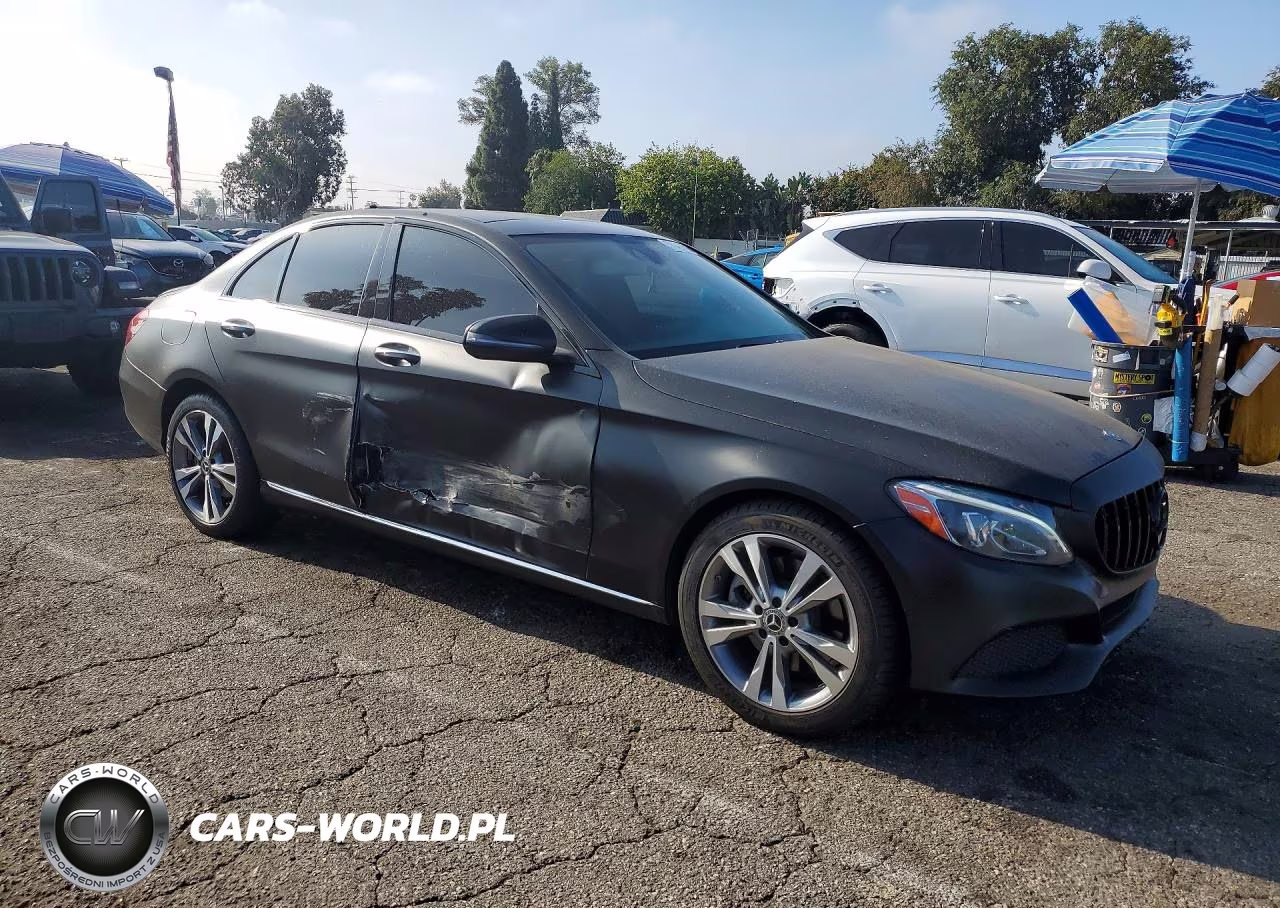 2016 Mercedes-Benz C 300 VIN:55SWF4JB9GU127632 - 4