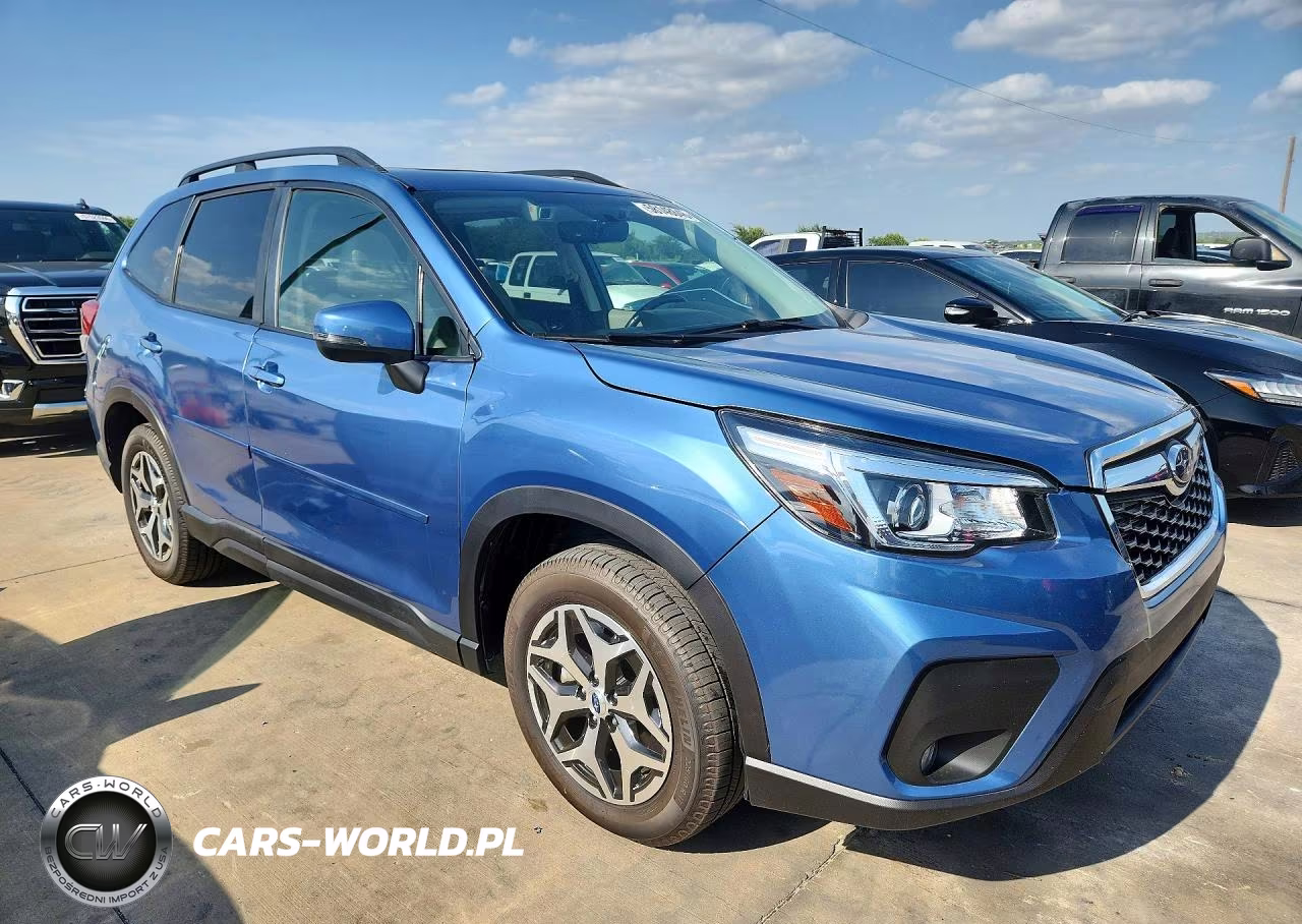 2020 Subaru Forester Premium VIN:JF2SKAJC0LH417207 - 4