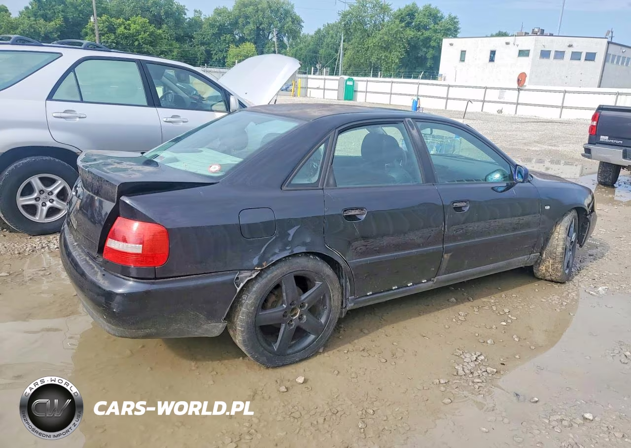 1999 Audi A4 1.8T Quattro VIN:WAUCB28D7XA330262 - 3
